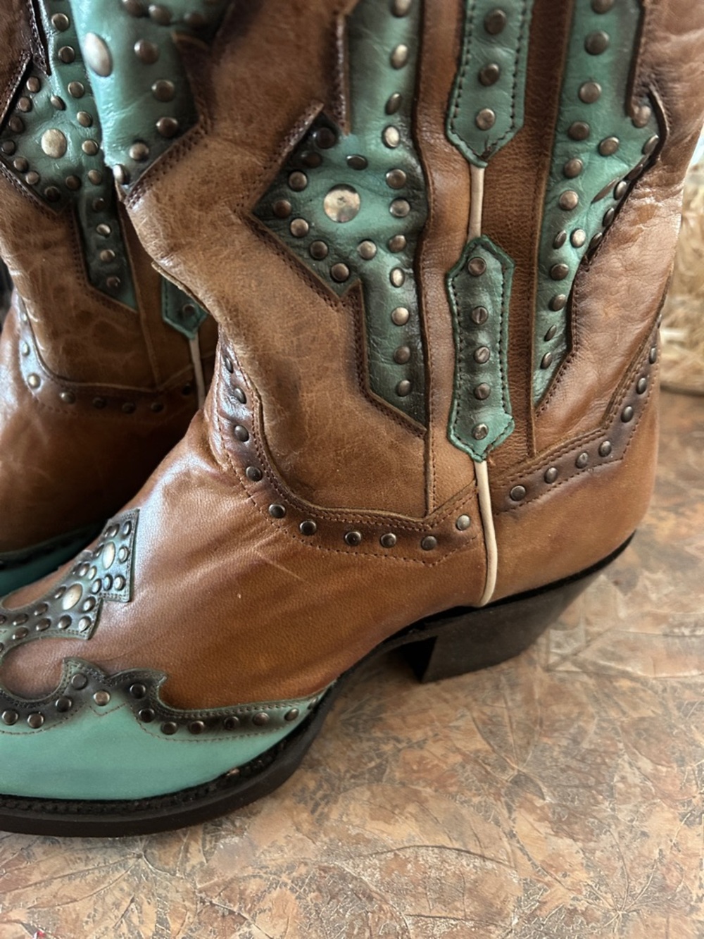 Dan Post Women’s Leather Brown and Turquoise Studded Western Boots - Picture 4 of 12